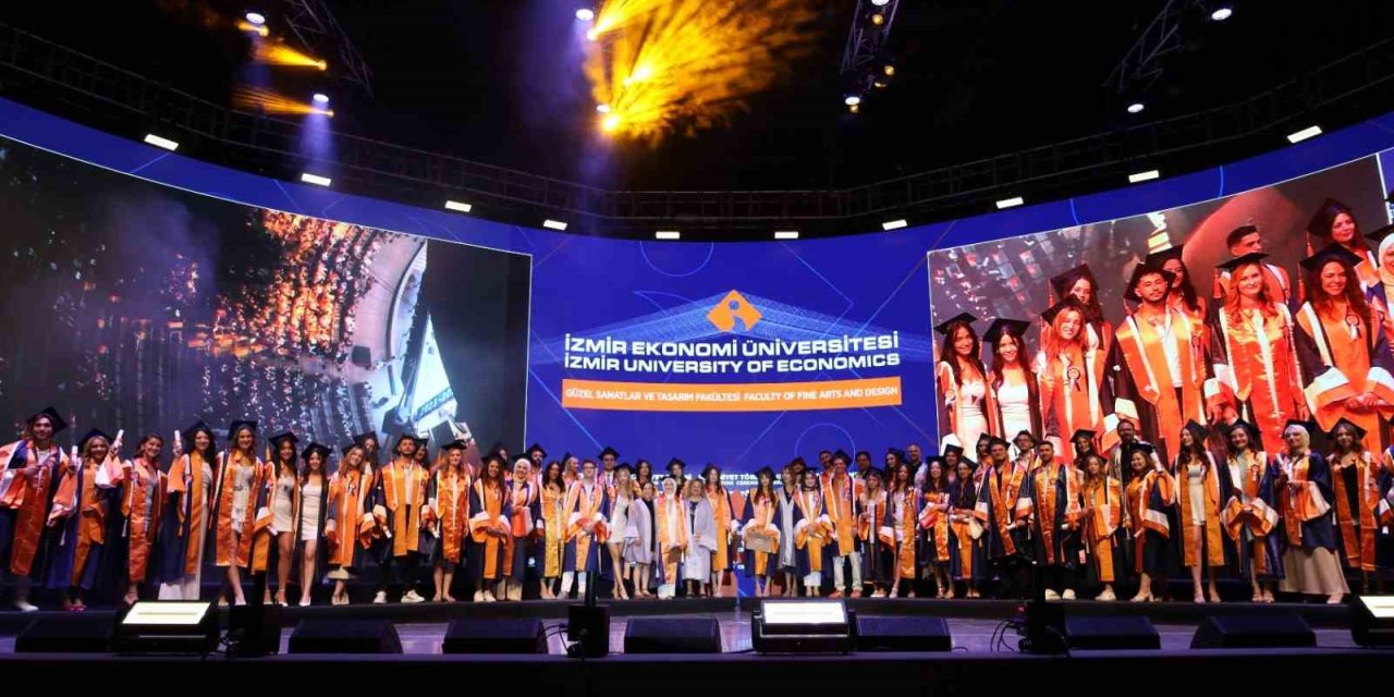 İzmir Ekonomi’de ‘5 günlük’ mezuniyet coşkusu