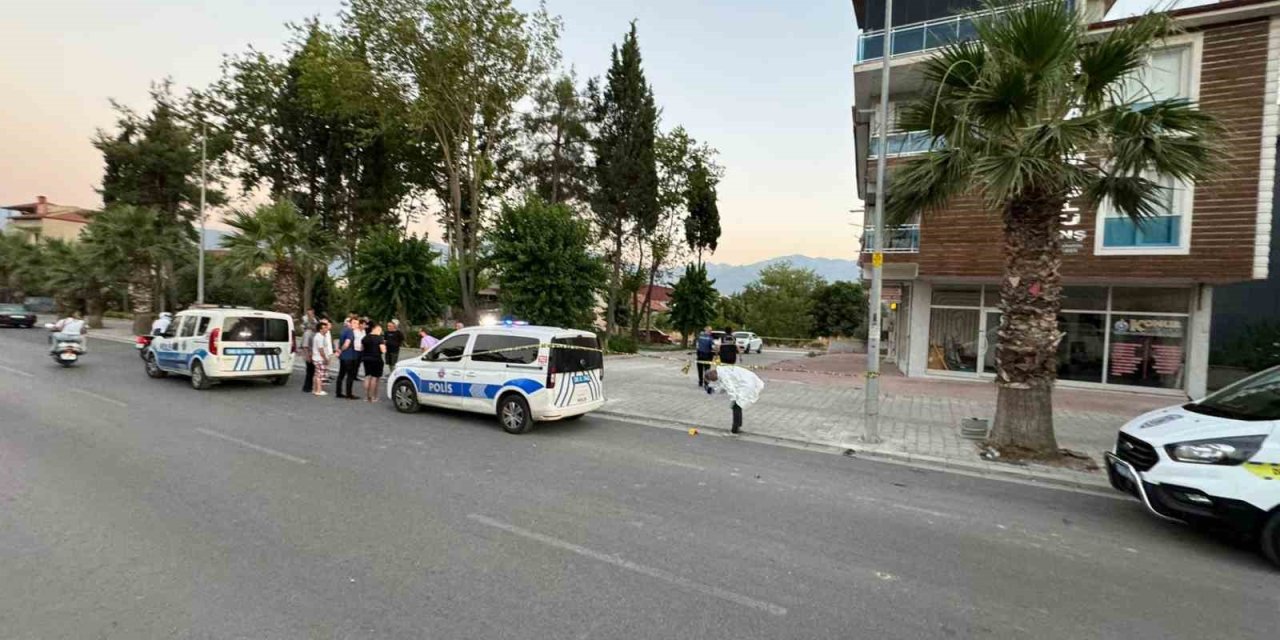 Arkadaşların parktaki kavgasında kan aktı: 1 ölü