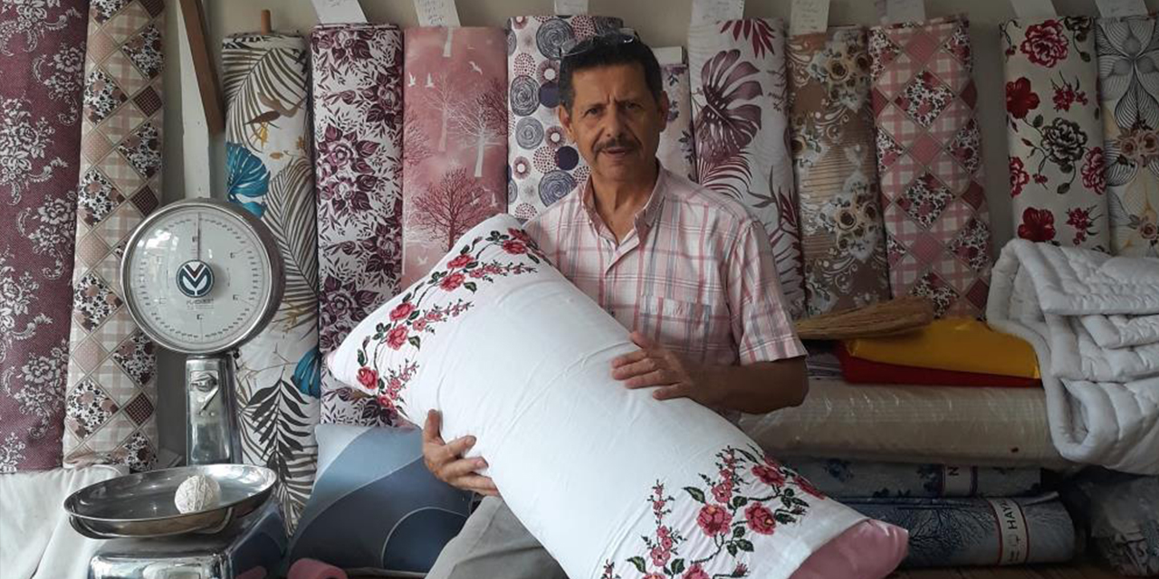 Bu defa yastıktan altın çıktı