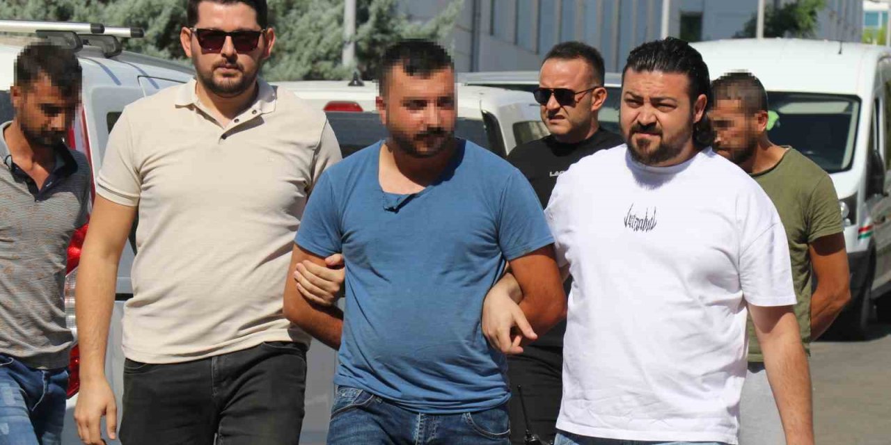 Arkadaş cinayetinin zanlıları adliyeye sevk edildi