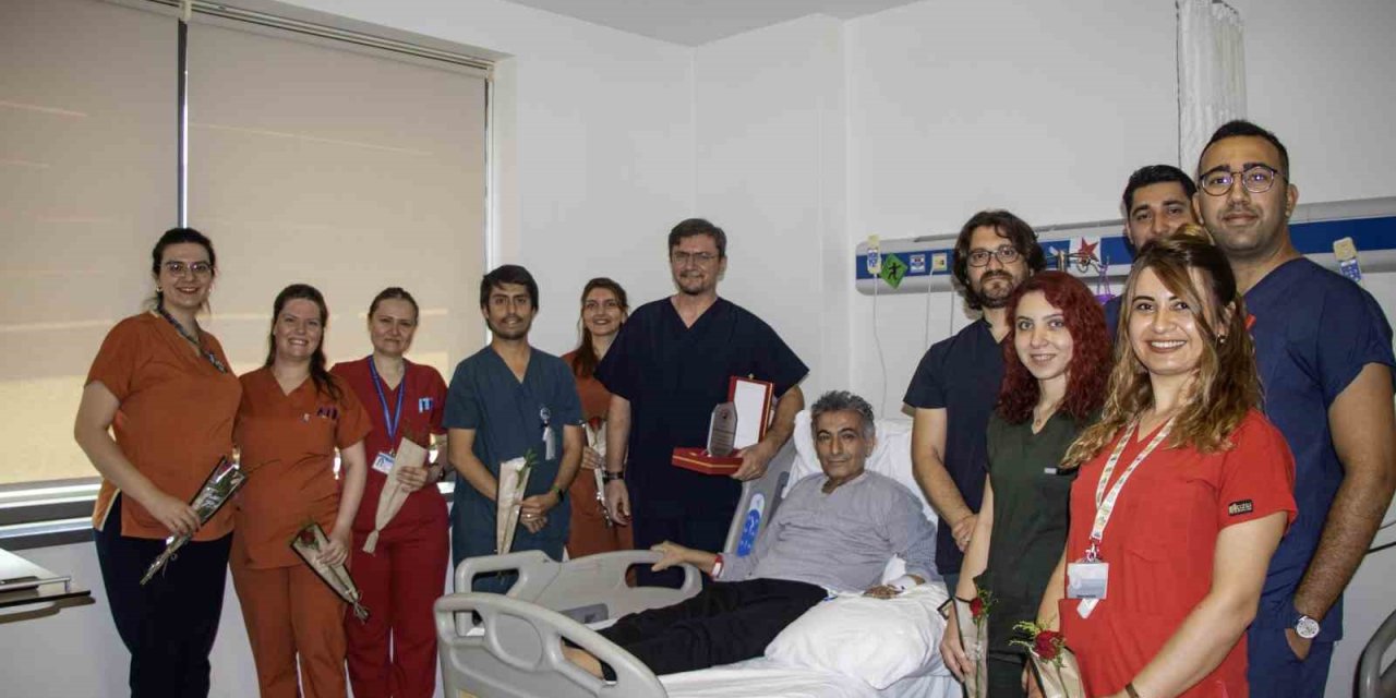 95 gün ve 6 ameliyattan sonra yeniden yemeğe başladı