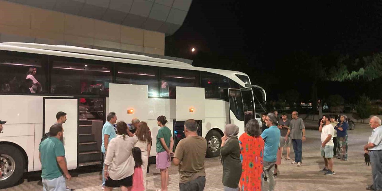 Muğlalı çocuklar Ankara’daki yaz kampına uğurlandı