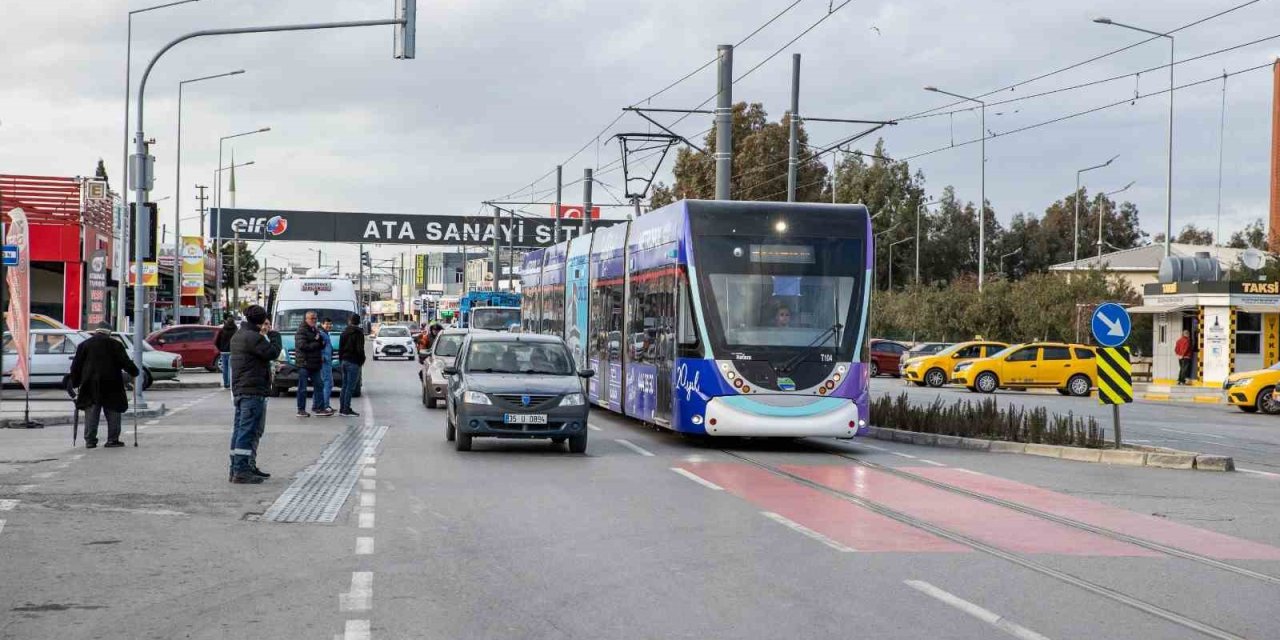 Çiğli ve Karşıyaka tramvay hatlarında aktarmasız ulaşım kolaylığı başlıyor