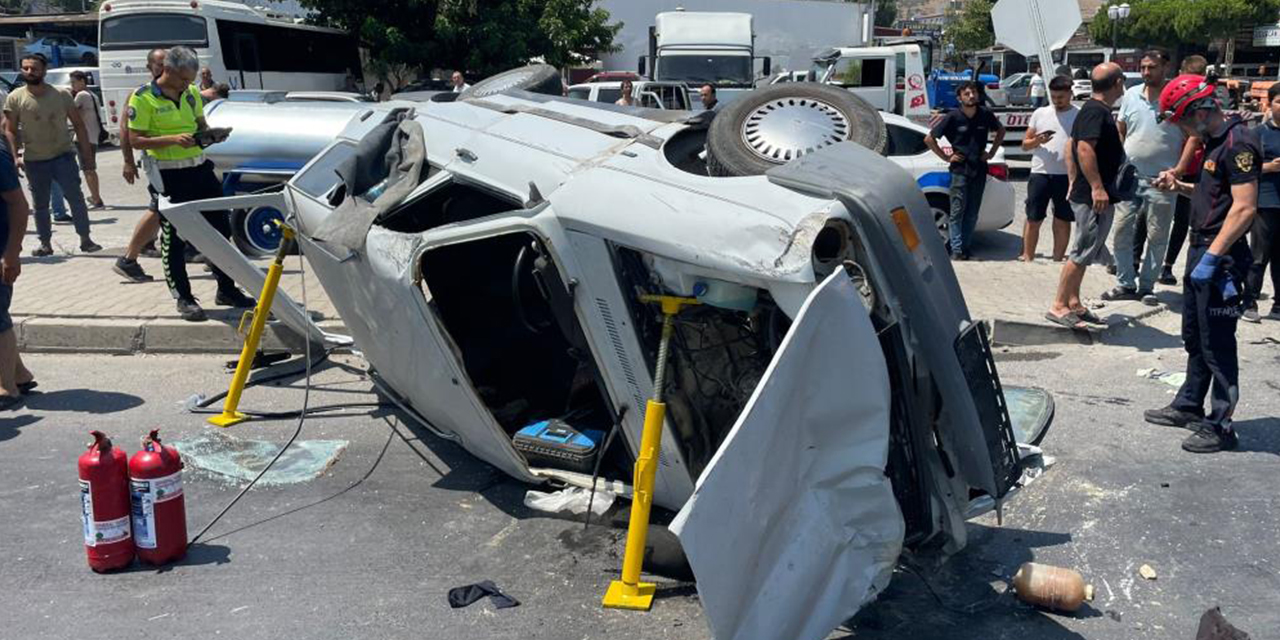 Söke’deki kazada otomobil yan yattı, polis tırın peşinde