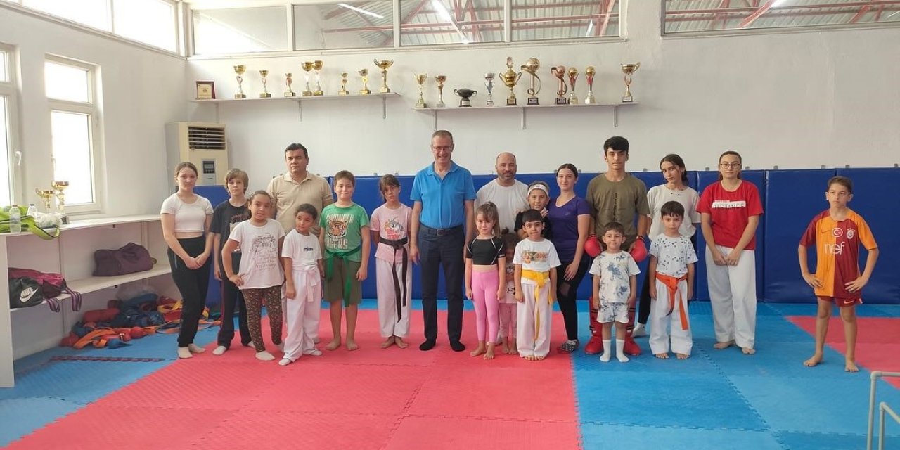 Kaymakam Ertaş yaz spor okullarını ziyaret etti