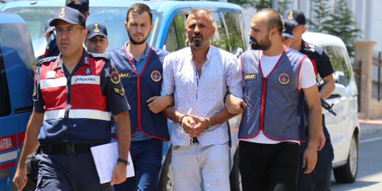Evinde ölü bulunan yaşlı kadının oğlu, 3 ay sonra cinayet şüphelisi olarak tutuklandı