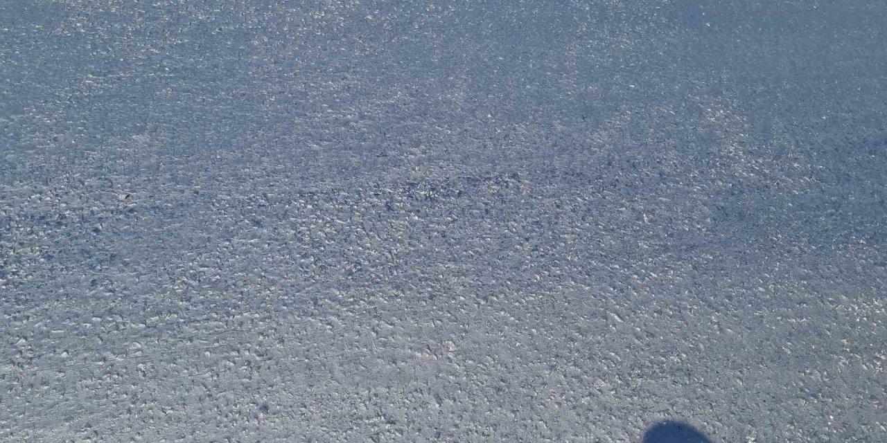 Bodrum’da aşırı sıcaklar asfalt eritti