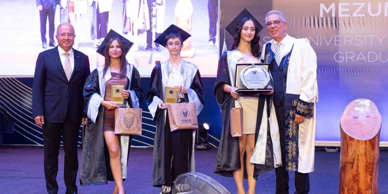 Almanya’dan geldi üniversite birincisi oldu