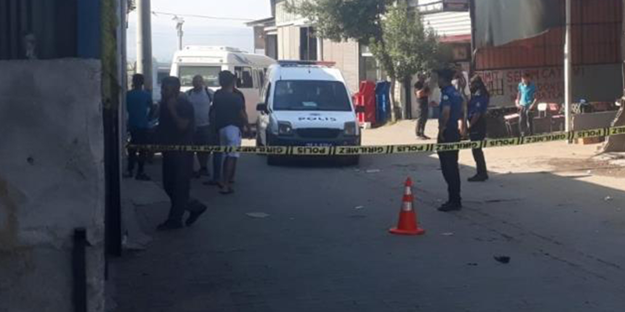 Komşu kavgası kanlı bitti: 1 yaralı