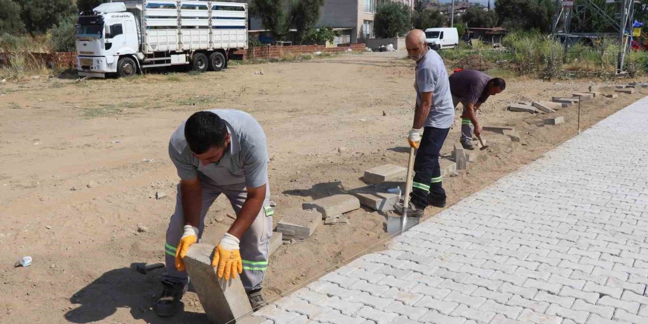 Nazilli Belediyesi Yıldıztepe Mahallesi’ndeki yol çalışmalarını tammalıyor