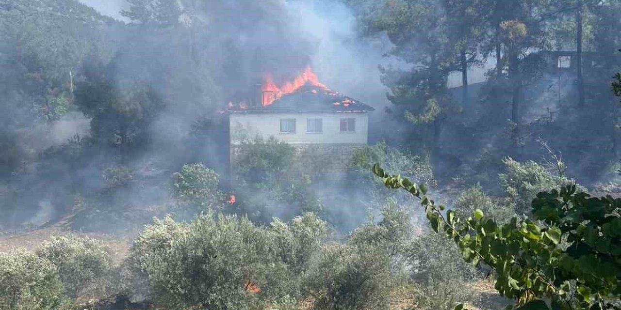 Köyceğiz’deki yangın kontrol altına alındı