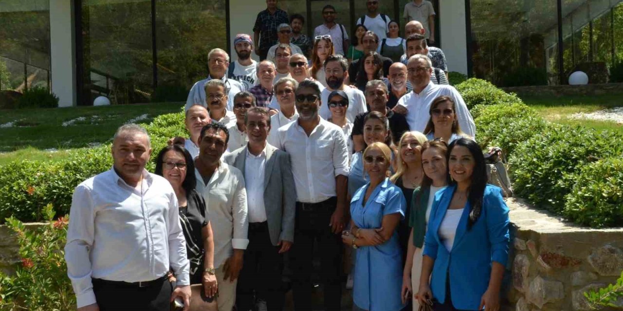 Başkan Yetişkin, gazetecilerle bir araya geldi