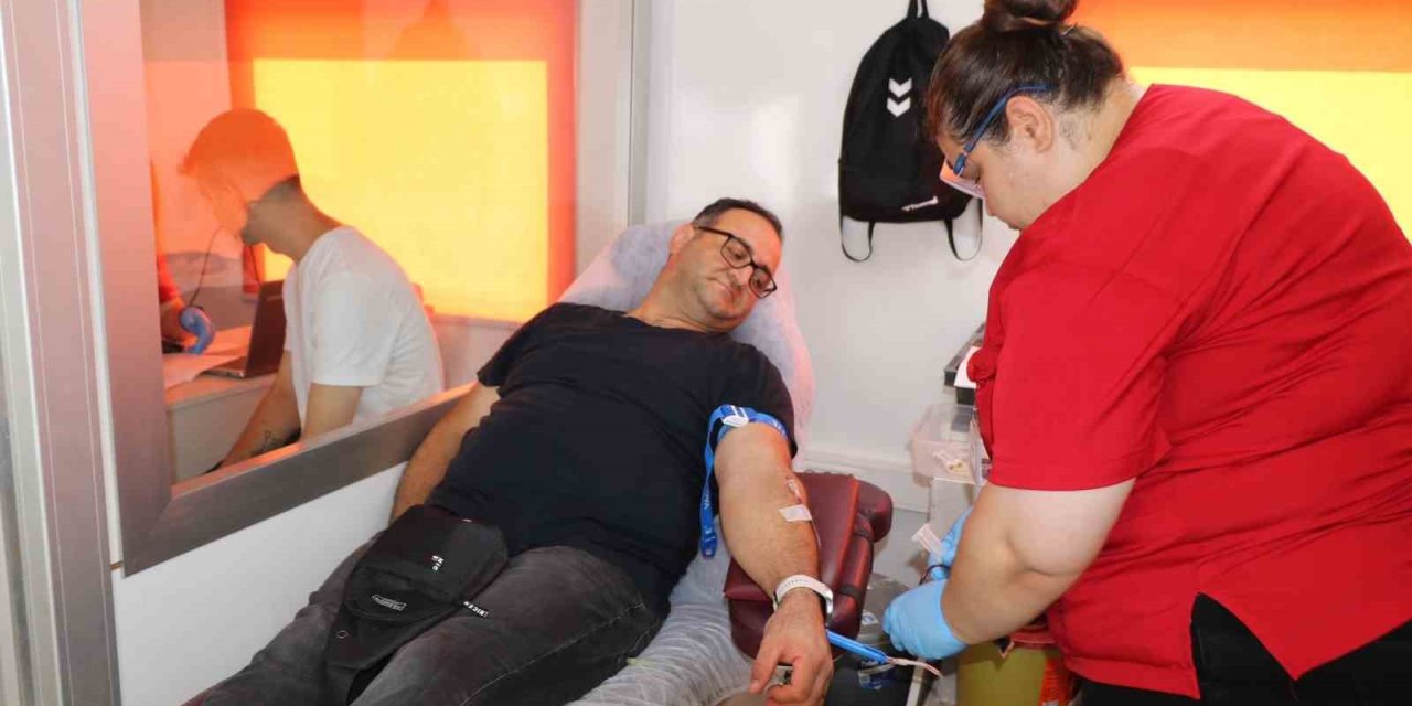 Aydın’da jandarma personeli kan bağışında bulundu