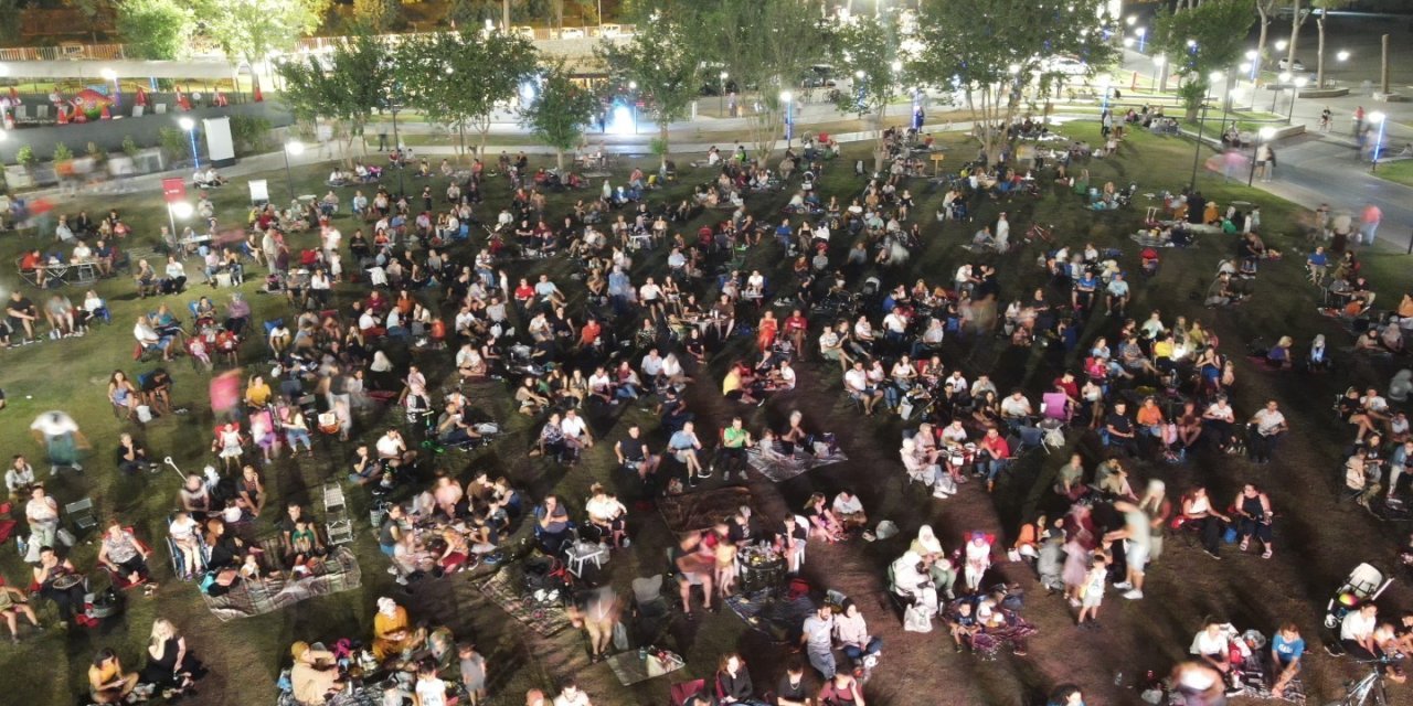 Yazın keyfi Aydın Büyükşehir Belediyesi Tekstil Park’ta yaşanıyor