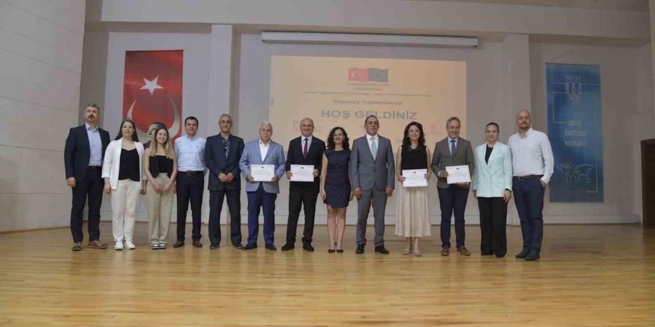 MSKÜ’de ’Menteşe’de Gençler İşte Projesi’nin kapanış toplantısı yapıldı