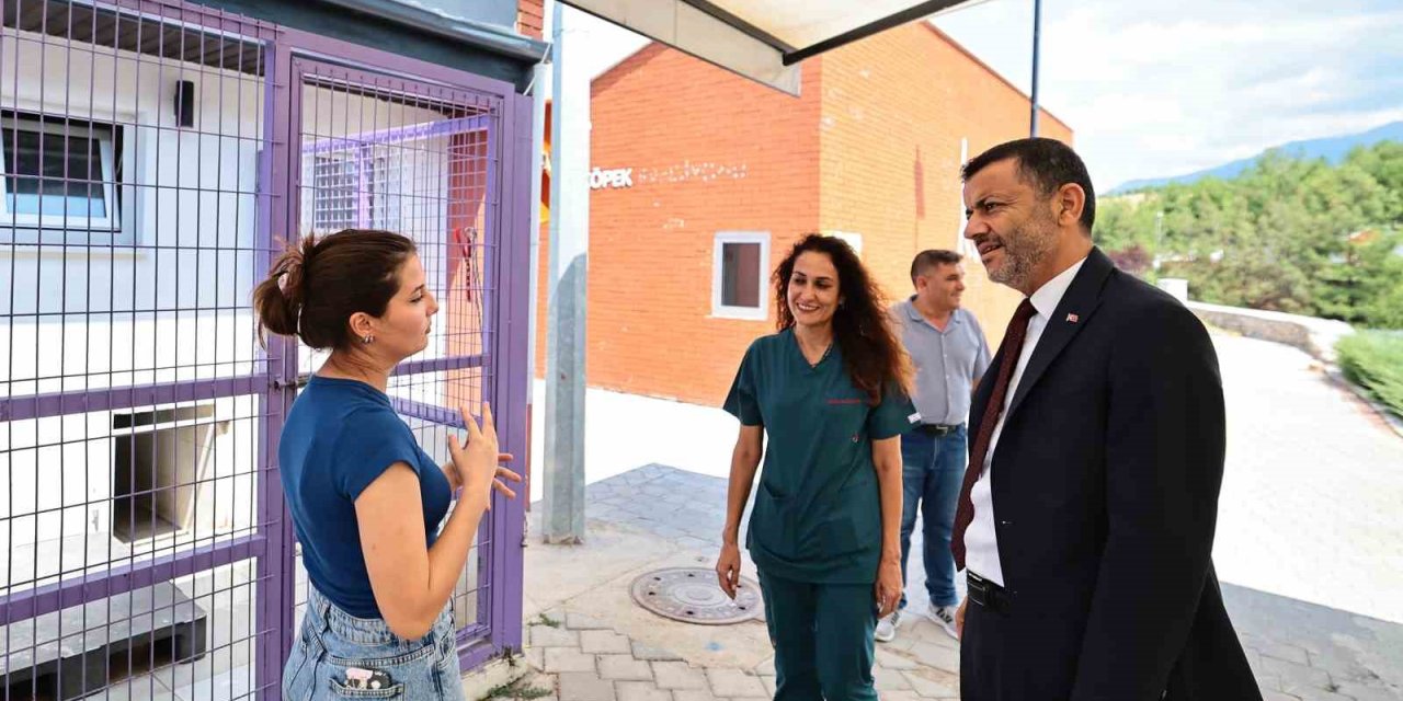 Başkan Çavuşoğlu’ndan sevimli dostlara ziyaret