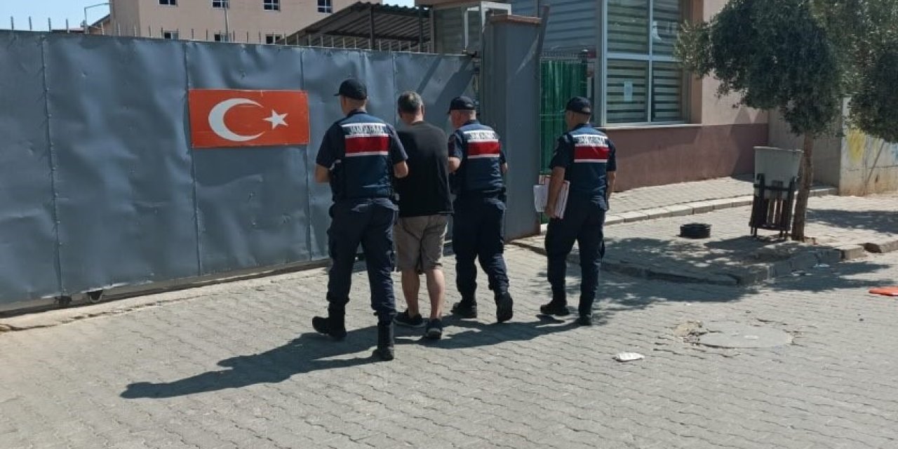 Aranan şahıs Efeler’de yakalandı
