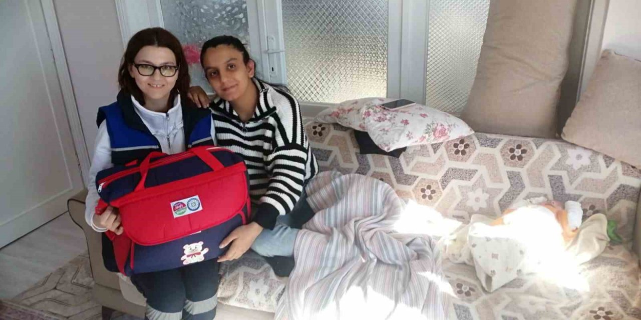Büyükşehir ‘Hoş Geldin Bebek’ ile annelerin yanında