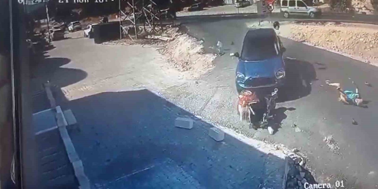 Bodrum’da çarptığı elektrikli bisikleti önüne alan otomobil duvara çarptı: 1 yaralı