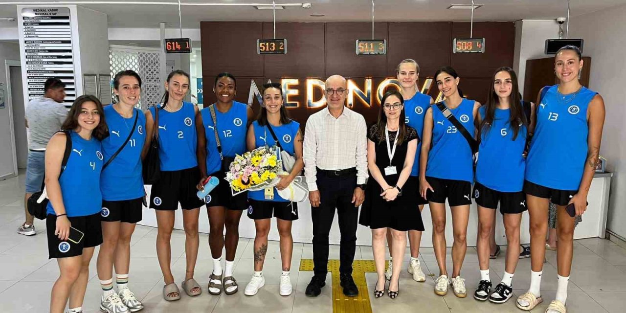 Aydın Büyükşehir Belediyespor Kadın Voleybol Takımı sağlık taramasından geçti