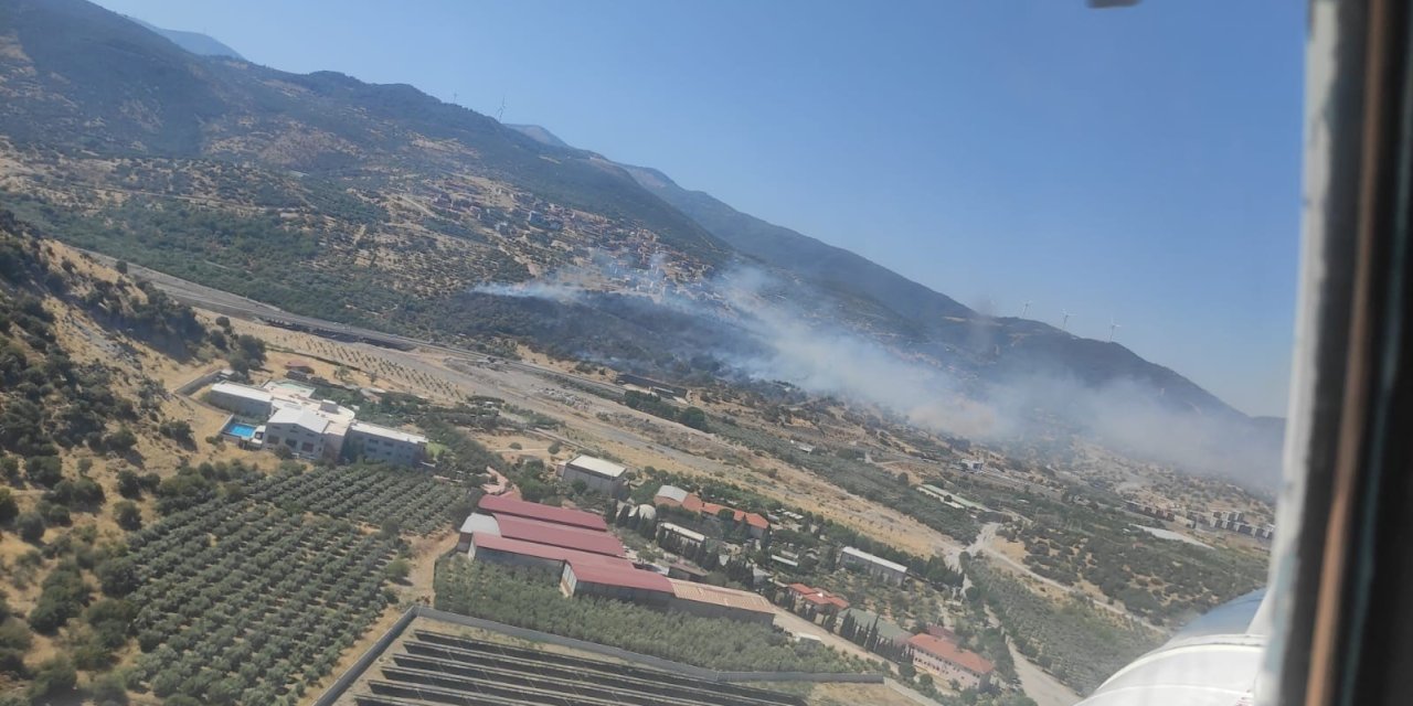Menemen’de makilik alanda yangın