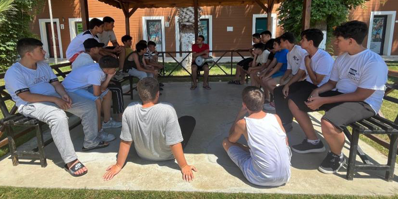 Efeler Gençlik Kampı, gençleri ağırladı