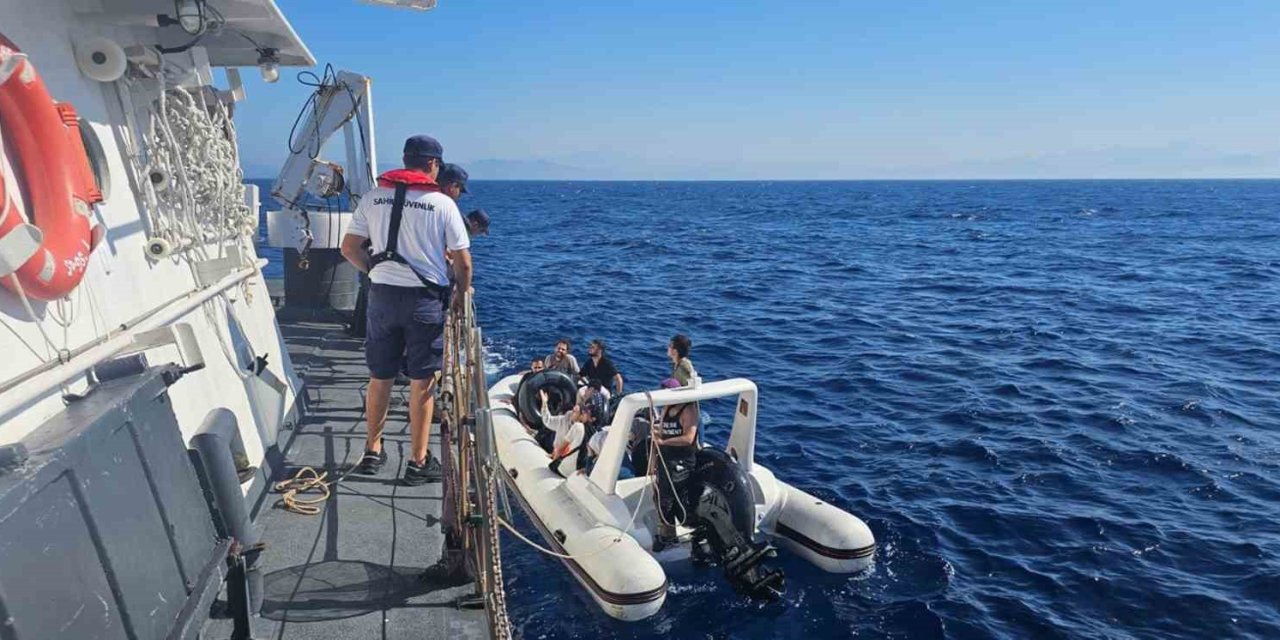 Dalaman’da 9 çocuk ve 16 düzensiz göçmen kurtarıldı