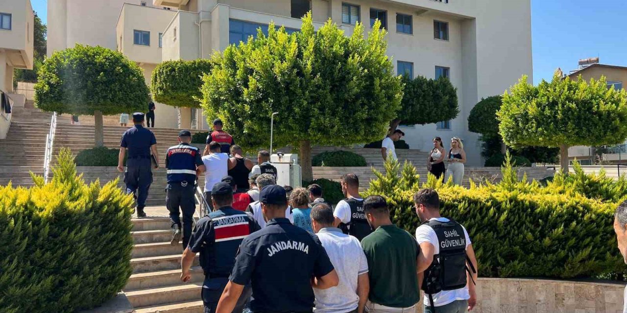 Muğla’da göçmen kaçakçılığı operasyonu: 12 tutuklama