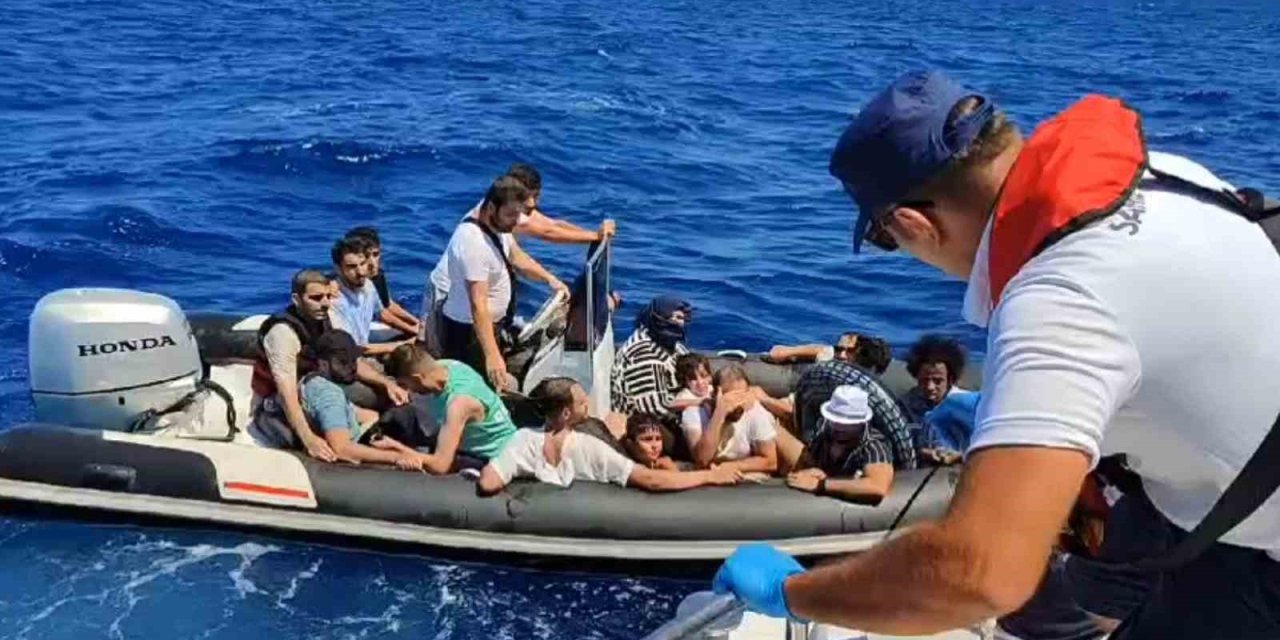 Bodrum’da 17 düzensiz göçmen yakalandı, 2 şüpheli gözaltına alındı