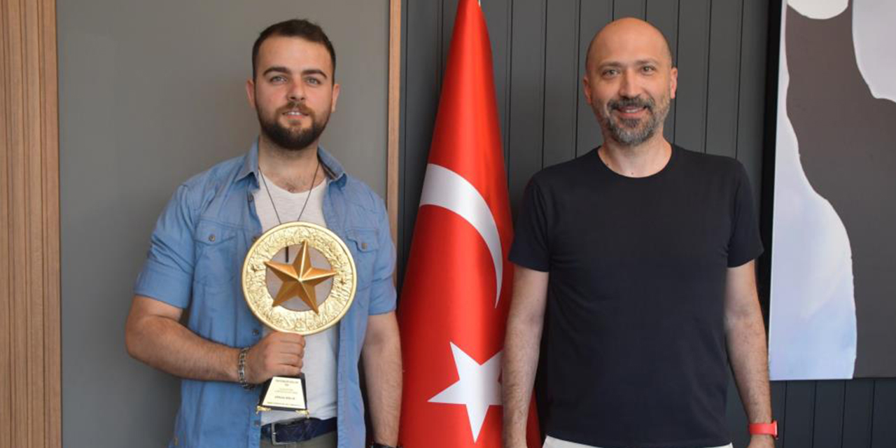 Sökeli Yazar Birlik’e yılın kitabı ödülü