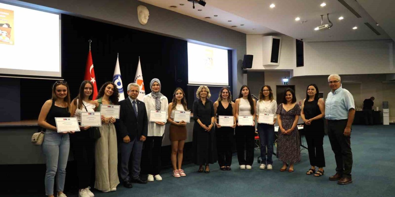 Adliyede stant açtılar, hakimlerle birlikte çalıştılar