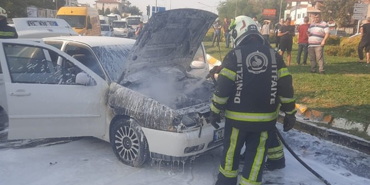 Otomobil alev topuna döndü
