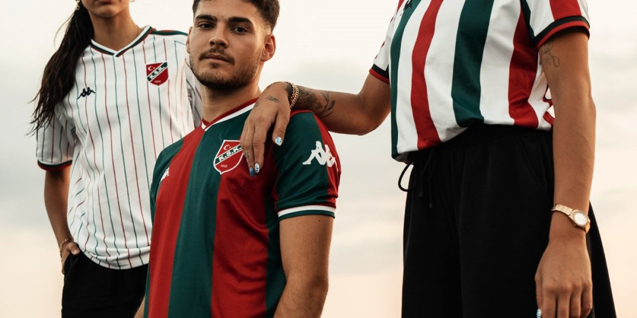 Karşıyaka, yeni sezon formalarını tanıttı