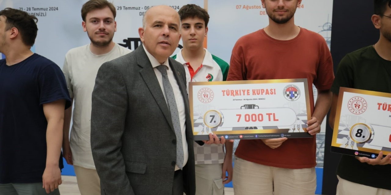 663 sporcunun katıldığı Satranç Türkiye Kupası heyecanı sona erdi