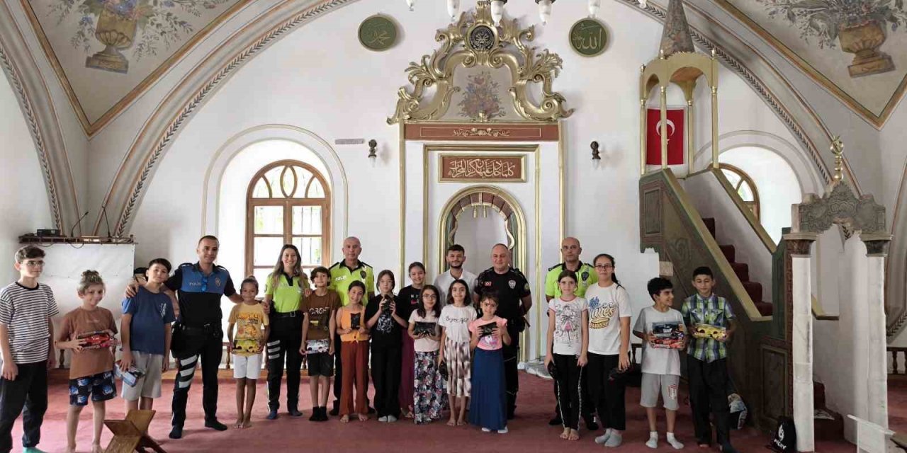 Yaz Kur’an Kursu öğrencilerine trafik ve suçtan korunma eğitimi