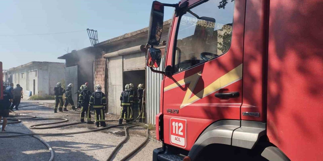 Tüp deposunda çıkan yangın paniğe neden oldu