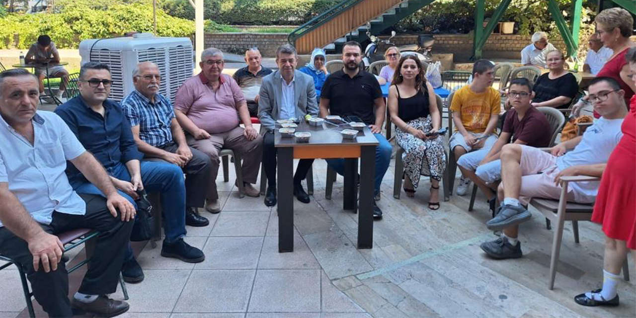 Aydın Down Sendromlular Dayanışma ve Yardımlaşma Derneği’nden aşure hayrı