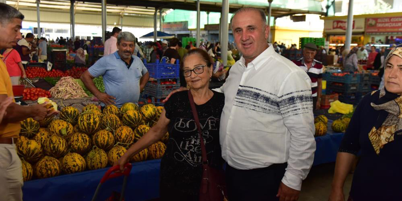 Başkan Kaya, semt pazarında vatandaşlarla buluştu