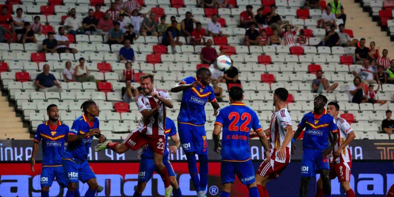 Göztepe, yeni sezona 1 puanla başladı