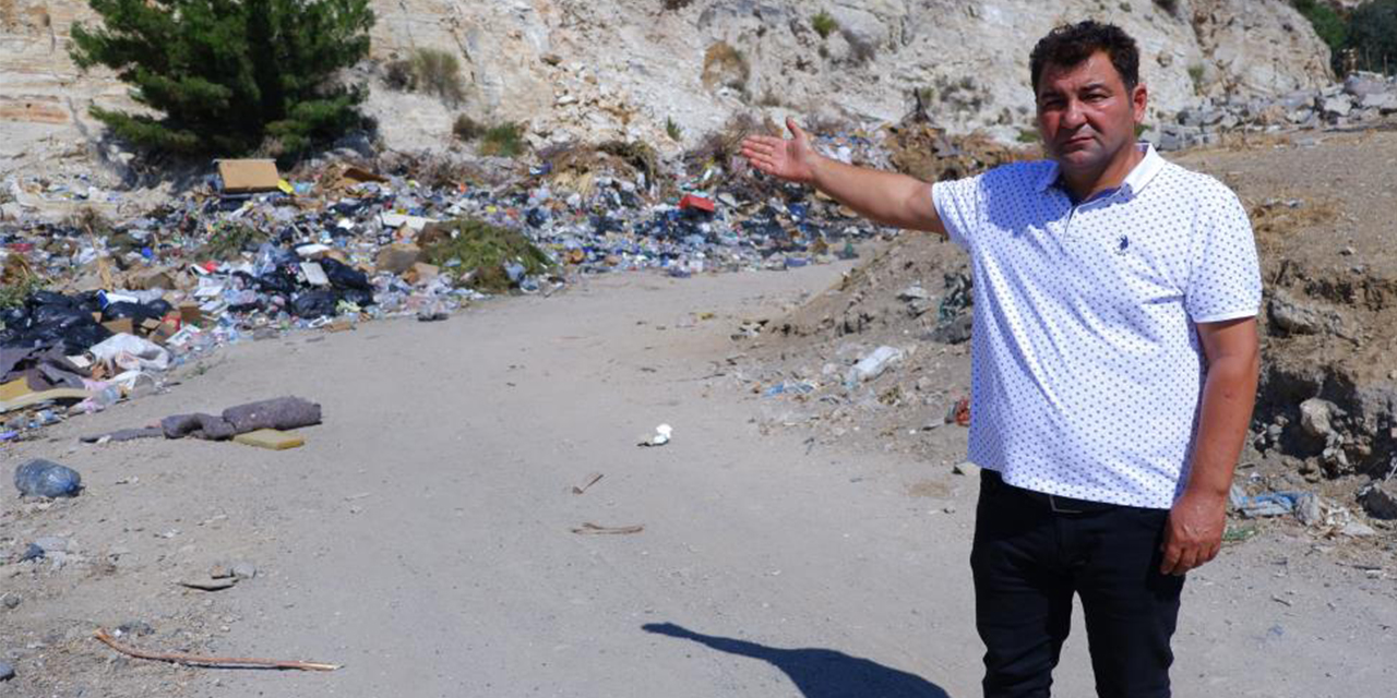 Foça Belediyesi’nin şehir merkezine döktüğü çöplere AK Partili Arslan’dan tepki