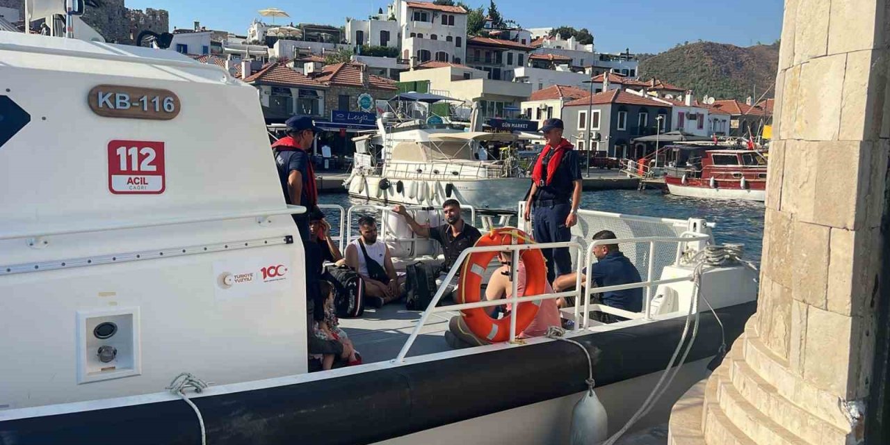 Yolcu feribotunda 5 düzensiz göçmen yakalandı