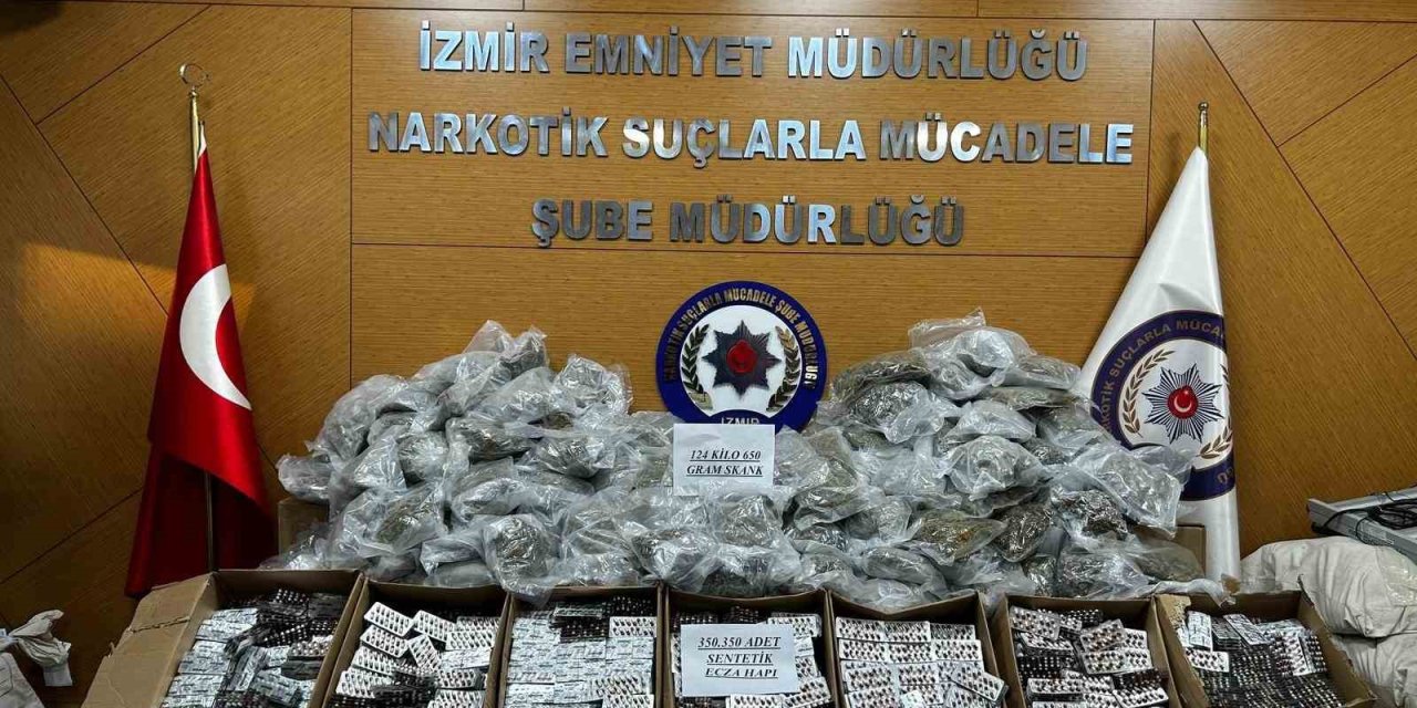 İzmir’de dev uyuşturucu operasyonu: Kilolarca zehir ele geçirildi