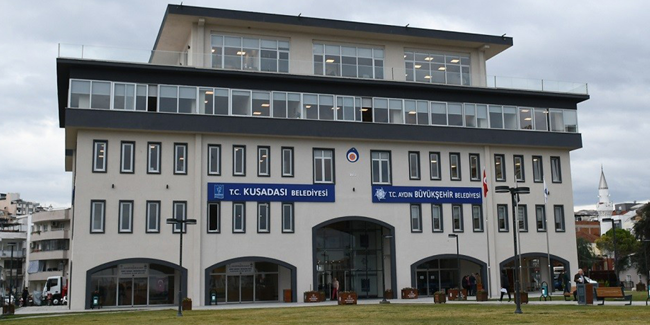 Kuşadası Belediyesi kamu malına zarar verenler hakkında şikayette bulundu