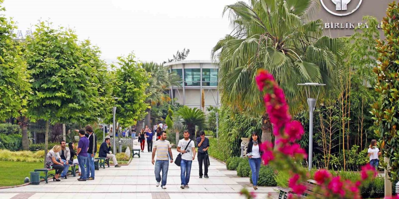 Gençlerin tercihi Yaşar Üniversitesi oldu