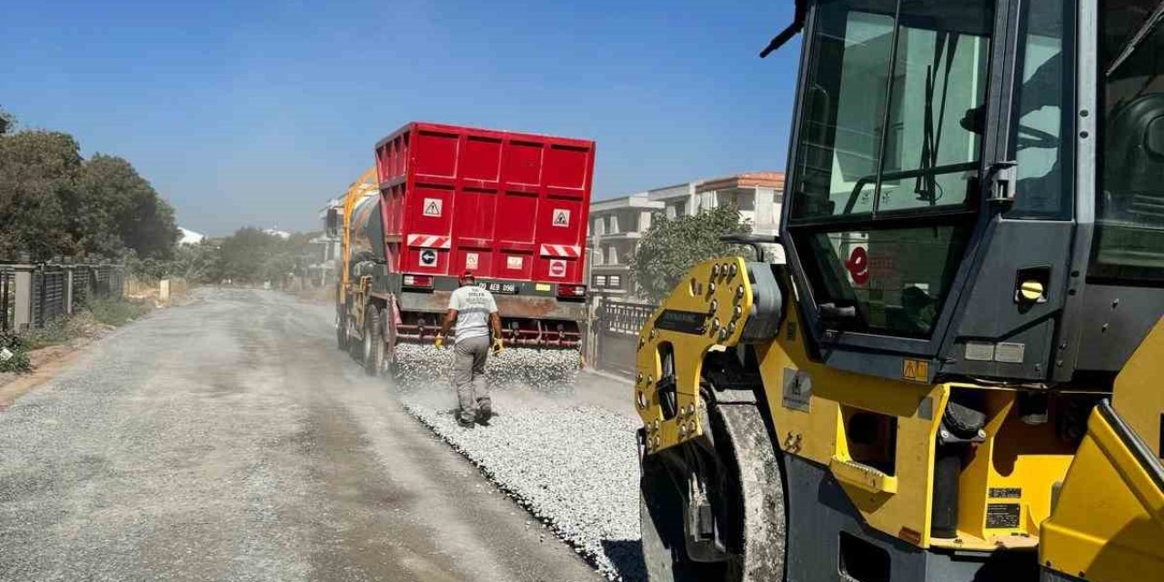 Efeler Belediyesi yol çalışmalarını sürdürüyor