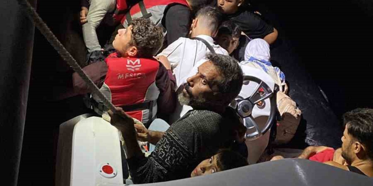 Fethiye’de 17 düzensiz göçmen ve bir göçmen kaçakçılığı şüphelisi yakalandı