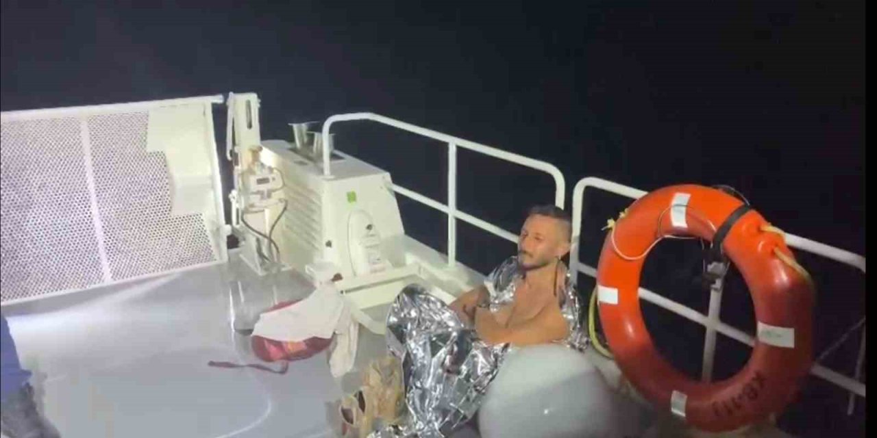 Düzensiz göçmen Datça’daki ıssız koyda tek başına yakalandı