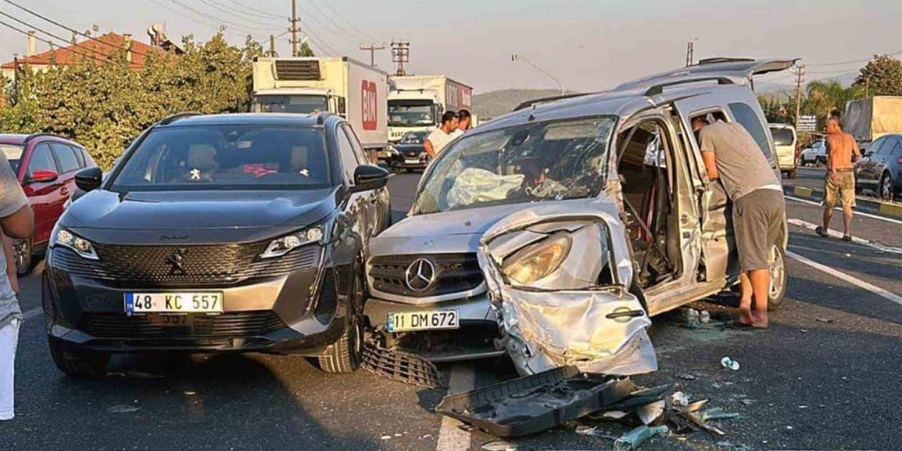 Gökova-Köyceğiz karayolunda kaza: 9 yaralı