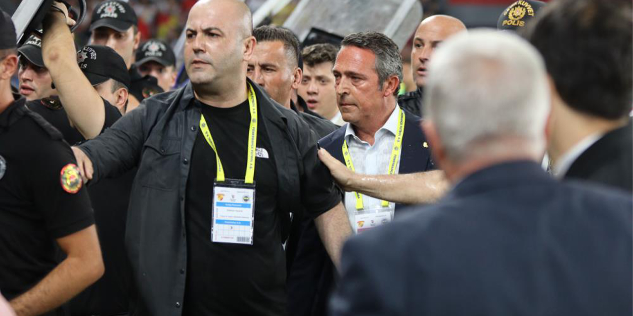 Fenerbahçe Başkanı Ali Koç’a yabancı madde atıldı