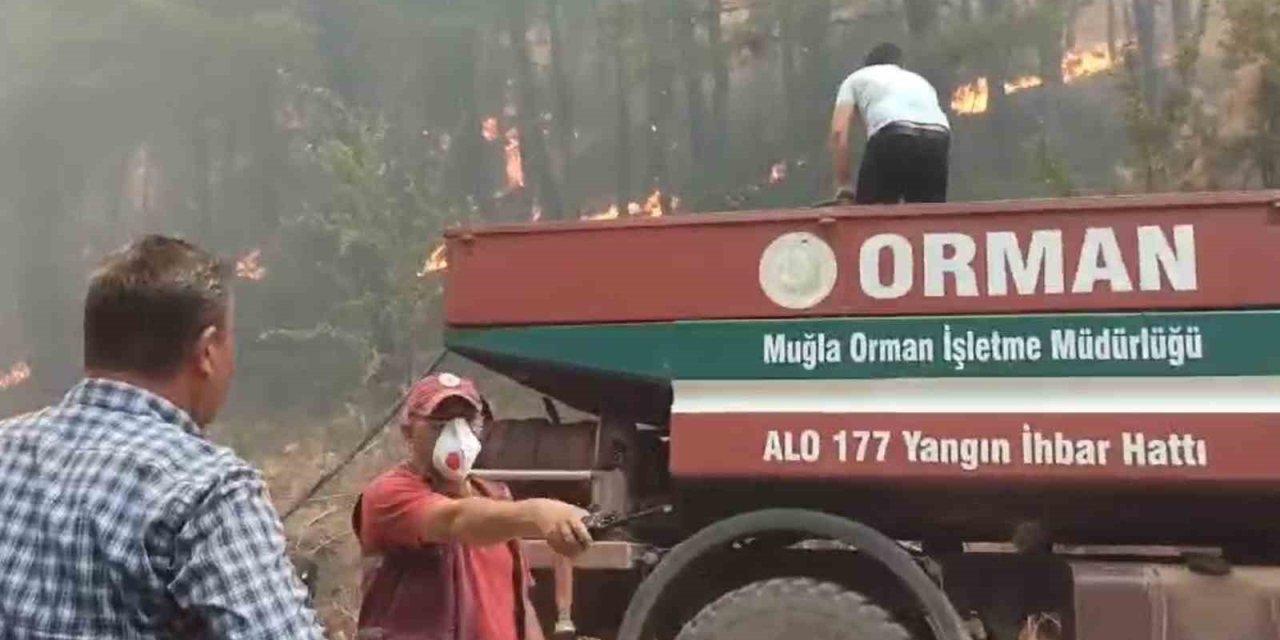 Muğla’daki orman yangınlarına müdahale sürüyor